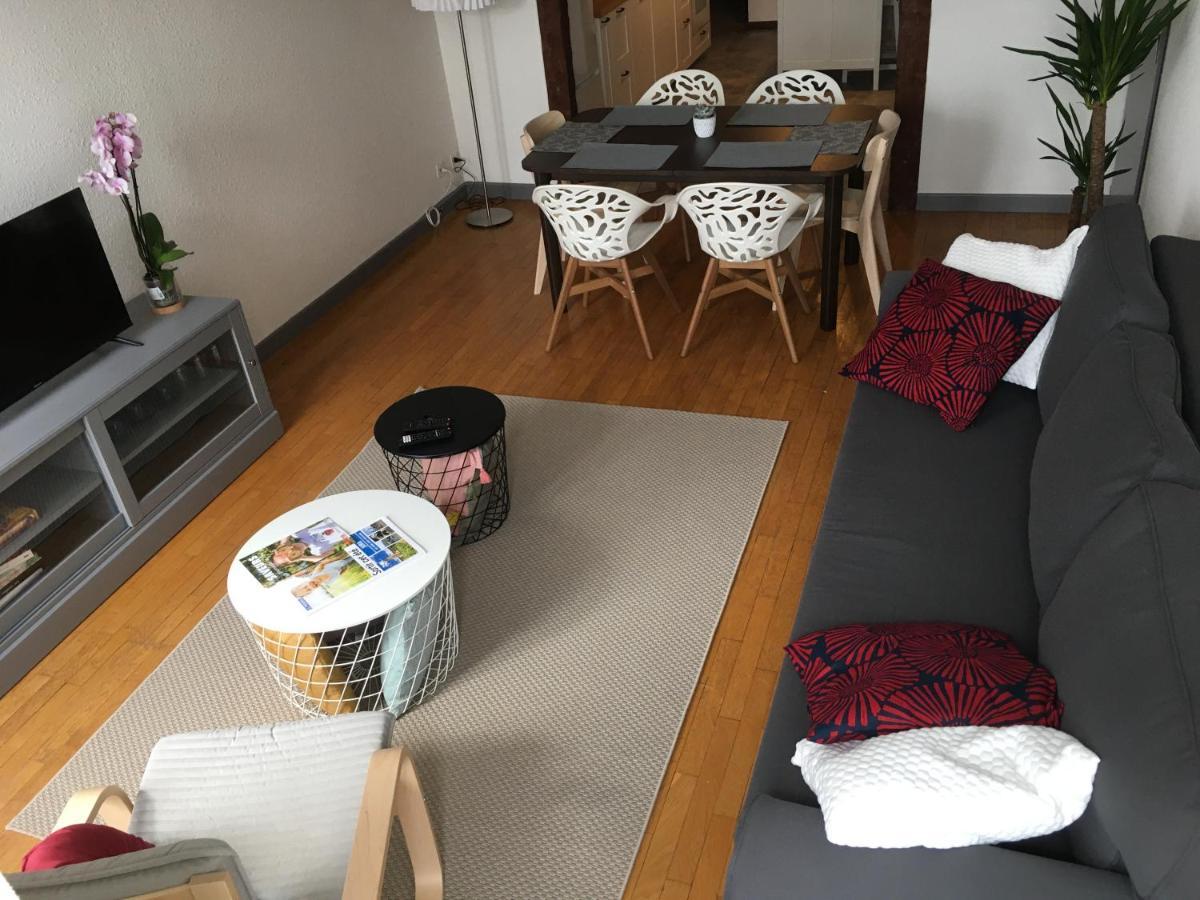 Grands De Charme: Peaceful Garden Retreat In Apartment