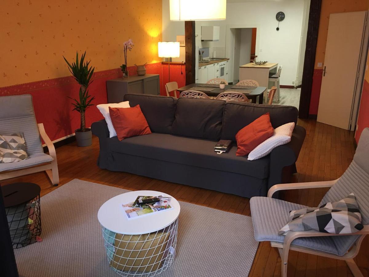Grands De Charme: Peaceful Garden Retreat In *